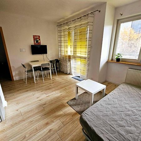 Green Kabaty Apartment 3 Варшава Екстериор снимка
