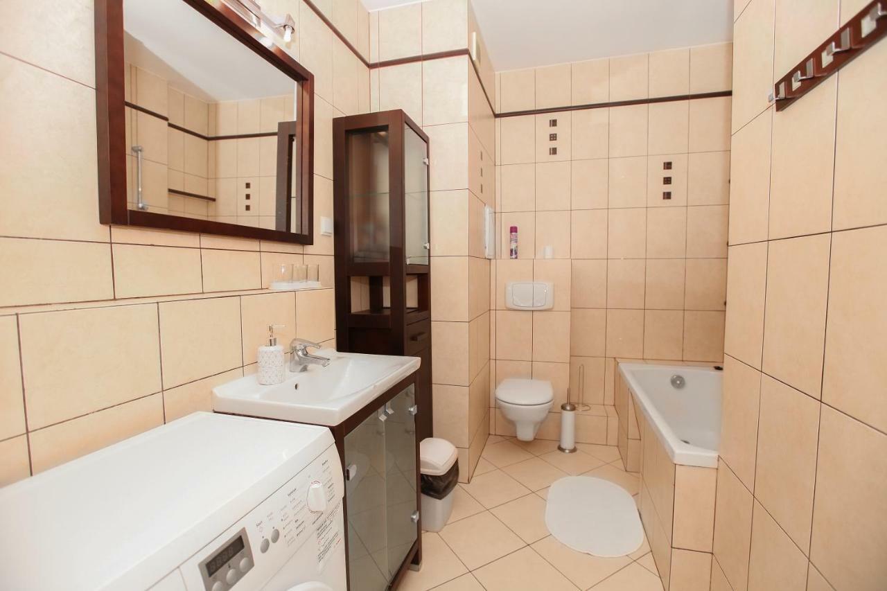 Green Kabaty Apartment 3 Варшава Екстериор снимка